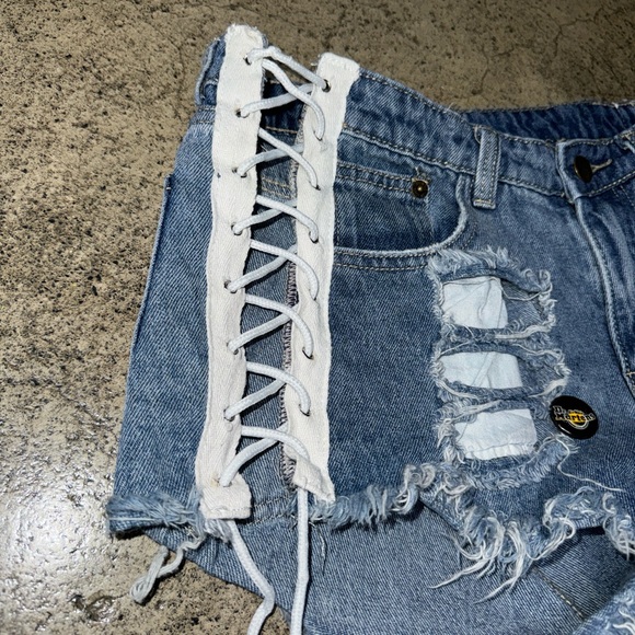 Hot and delicious open side lace up distressed denim mini shorts size S - Picture 7 of 8